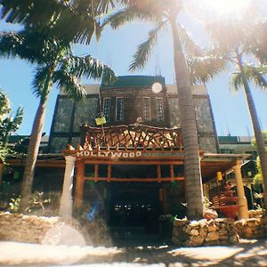 White Beach Resort Bar & Restaurant